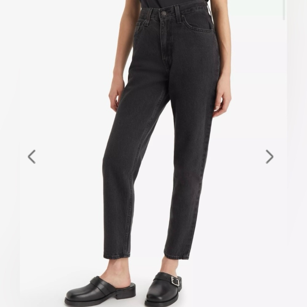 Women's Black Mom 80’s Levi’s jeans